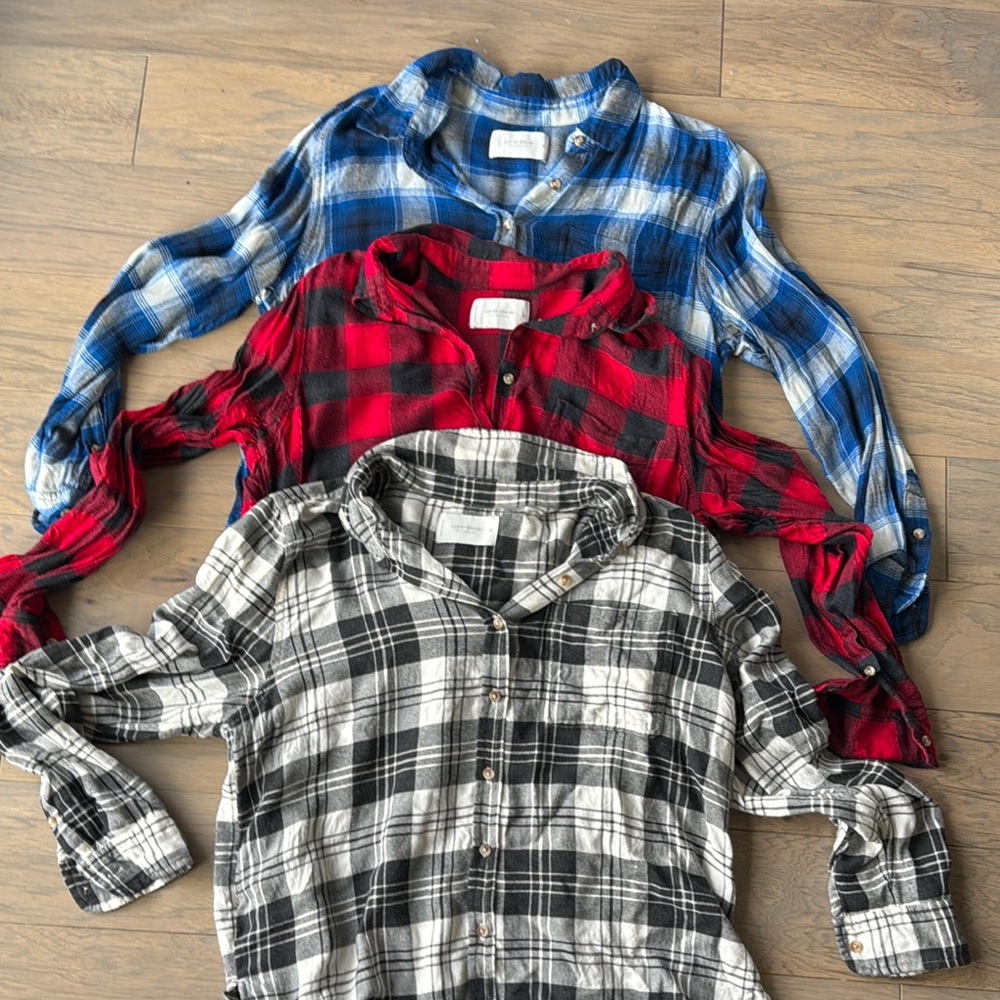 Lucky Brand Blue and Red Button Down Shirt